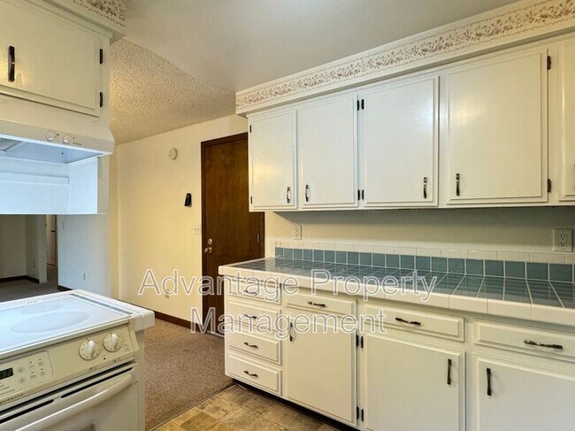 Building Photo - 2350 NW Green Cir