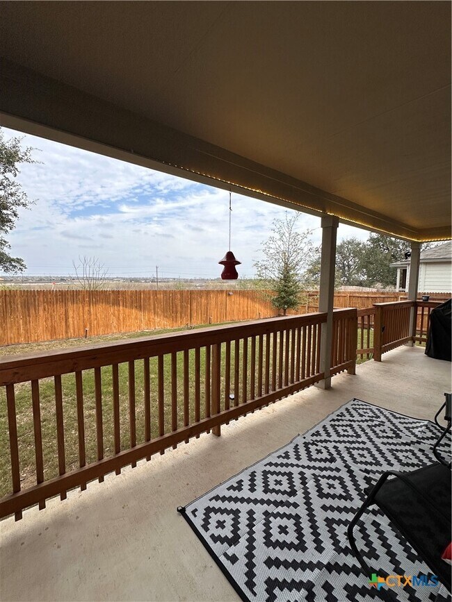 Building Photo - 2929 Greenbriar Rd