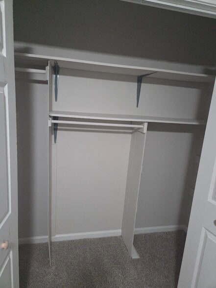 Building Photo - 103 Candystick Cir