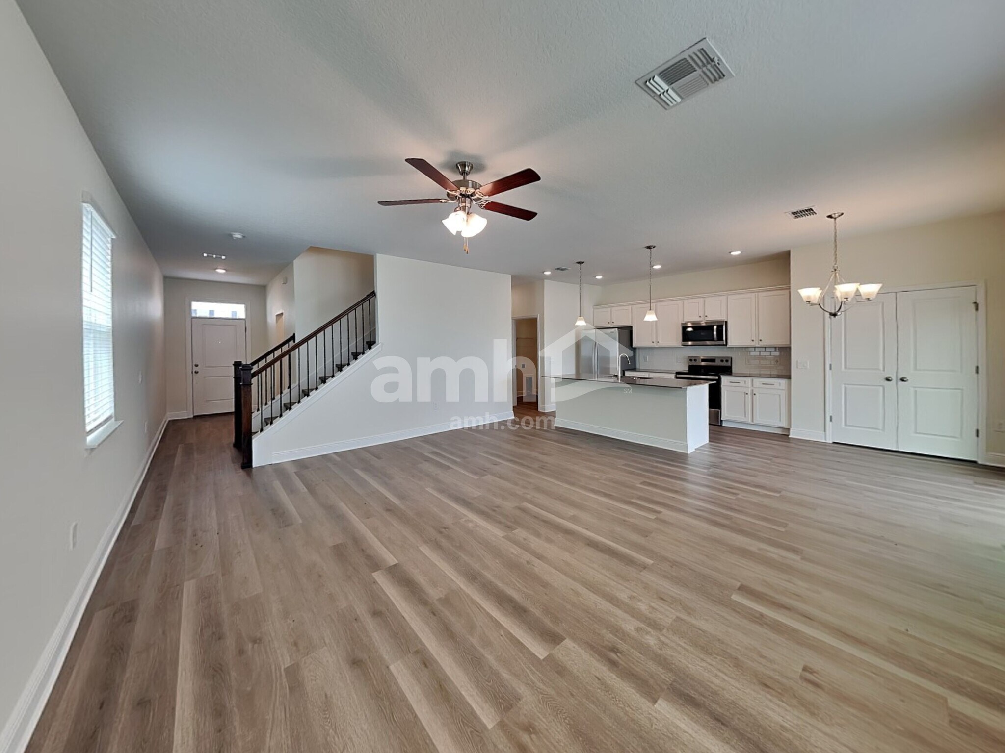 Building Photo - 1124 Heavenly Dr