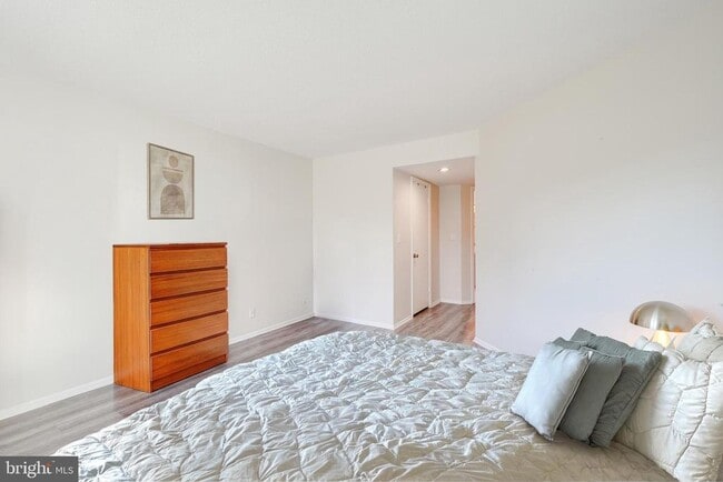 Building Photo - 2100 Langston Blvd.