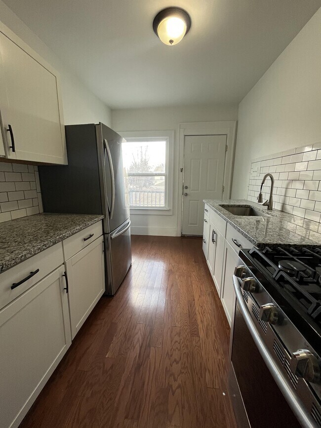 Building Photo - 1350 Alter Rd