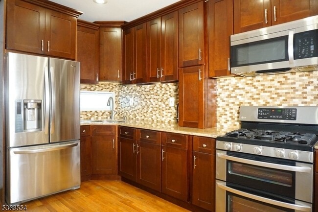 Primary Photo - 247 Mt Prospect Ave