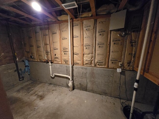 Building Photo - 1914 S Prescott Cir