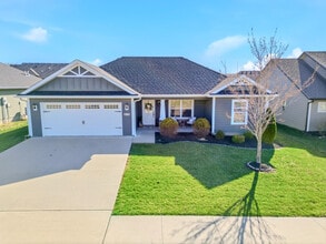 Building Photo - 7412 Oakley Dr