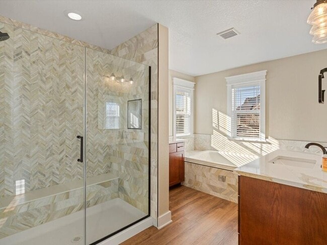 Building Photo - 3465 Willow St