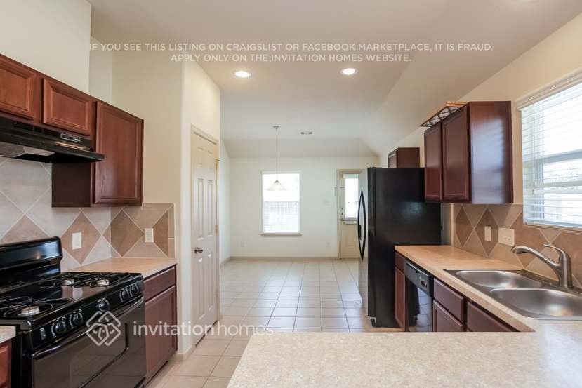 Building Photo - 931 Frontera Ct