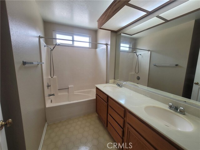 Building Photo - 16189 Pebble Beach Ln