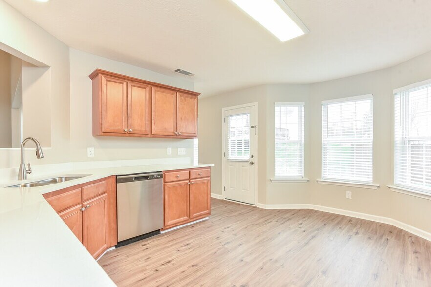 Building Photo - 1147 Benton Mason Dr