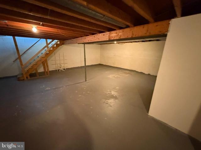 Building Photo - 24 Malvern Dr