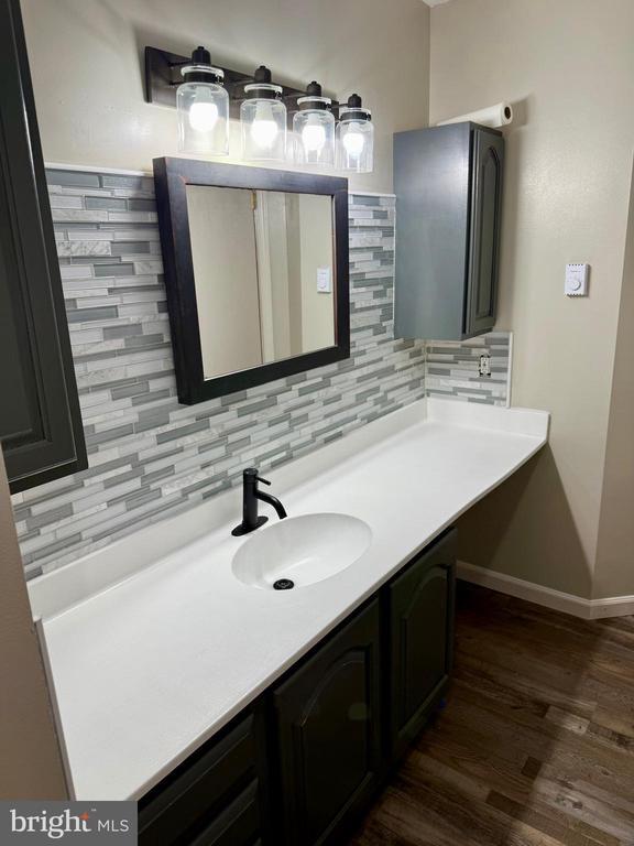 Building Photo - 1121 Progress Rd