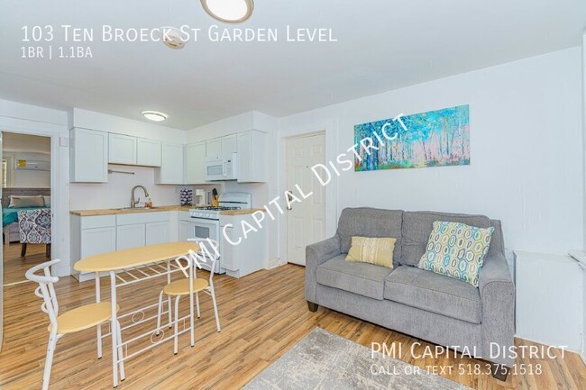 Building Photo - Beautiful, Modern, Garden Level Apt w/ Ope...