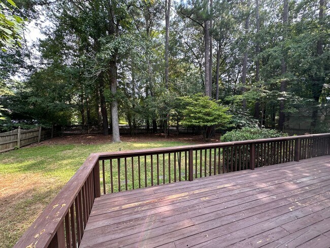 Building Photo - **West Durham 5bd / 3.5ba Oasis**