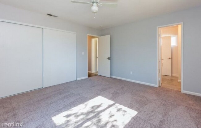 Building Photo - 8861 Olive Dr