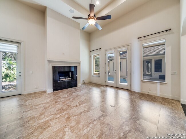 Building Photo - 16 Liser Glen