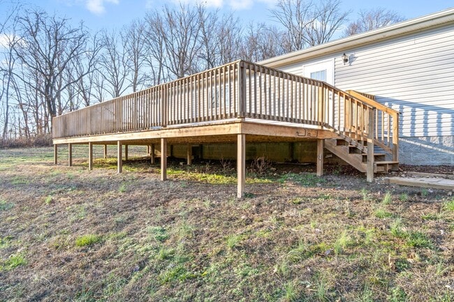 Building Photo - Pet Friendly Three Bedroom on Five Acres!