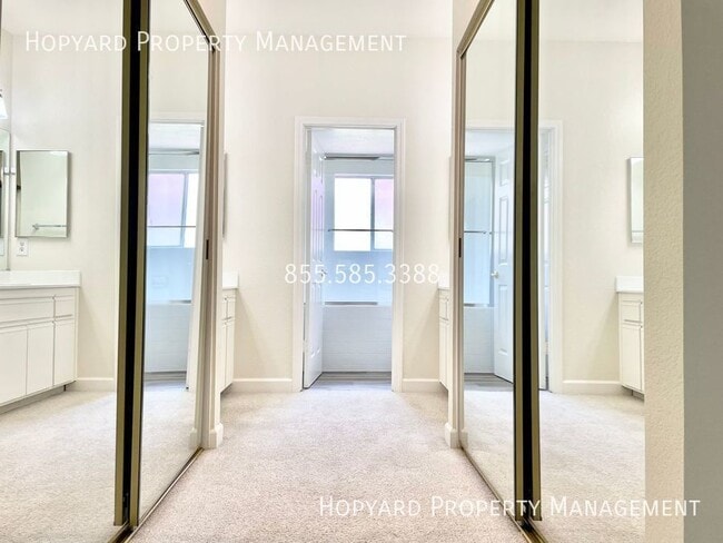 Building Photo - 416 St Emilion Ct