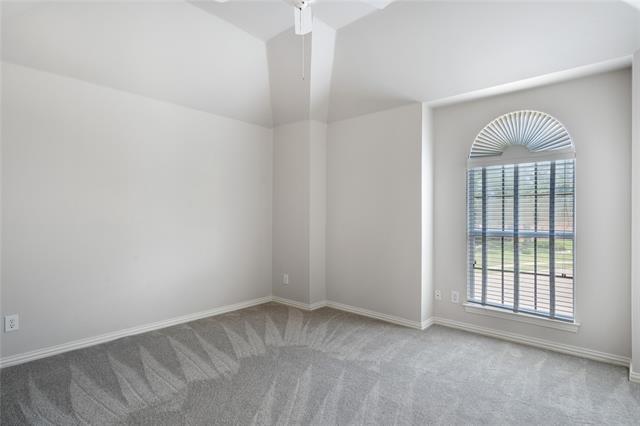 Building Photo - 3705 Country Oak Ct