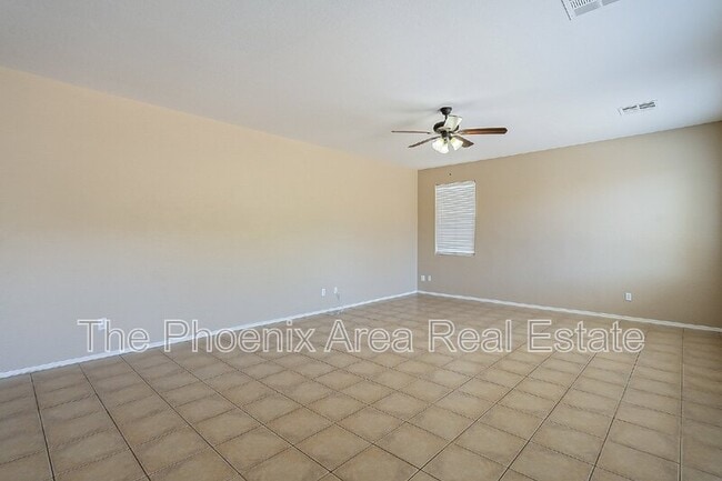 Building Photo - 43476 Caven Dr