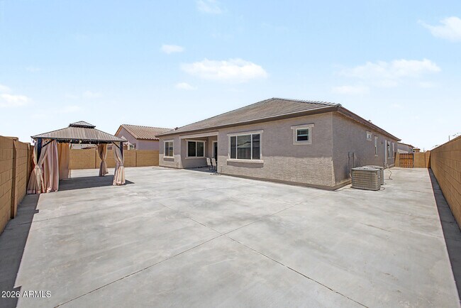 Building Photo - 9623 W Flower St