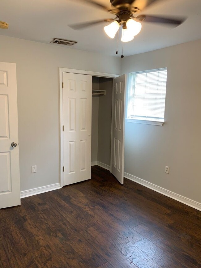 Building Photo - 8532-34 Deerfield Dr.