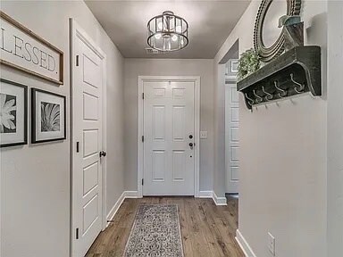 Building Photo - 18605 Cantar Dr