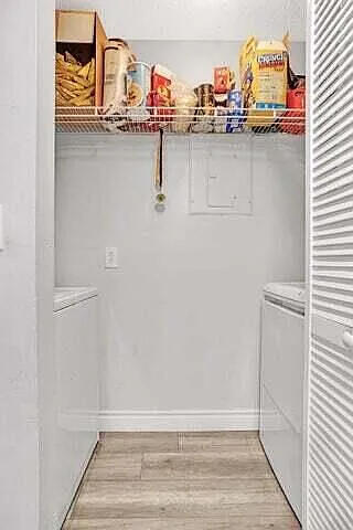 Building Photo - 8033 NW 71st Ct