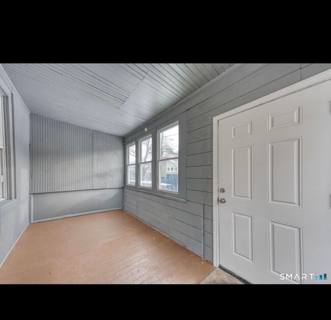 Building Photo - 75-75 Cabot St