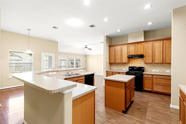 Building Photo - 4931 Harbor Glen Ln