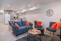 Building Photo - 412 Allen Dr