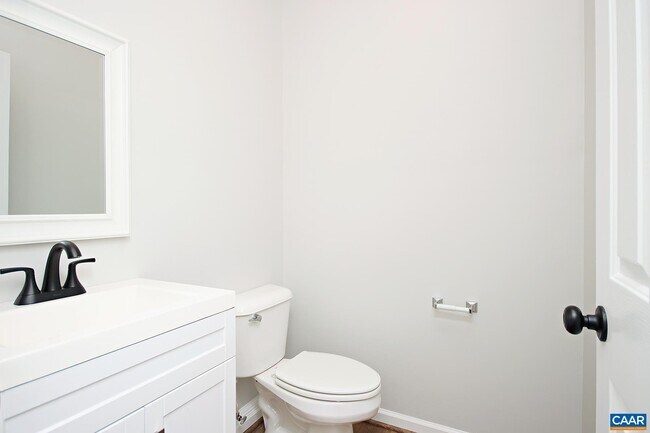 Building Photo - 4740 Bluejay Way