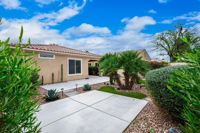 Building Photo - 81648 Avenida De Musica