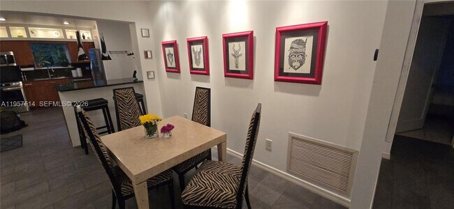 Building Photo - 875 NE 130th St