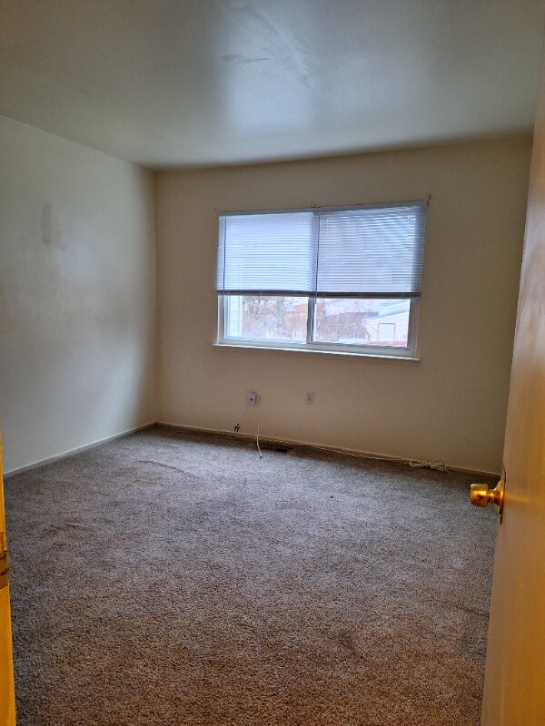 Building Photo - 7705 Swan Terrace