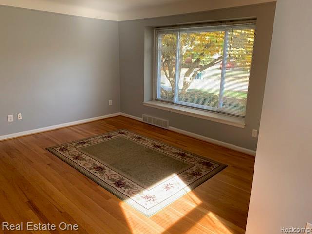 Building Photo - 3921 Custer Ave