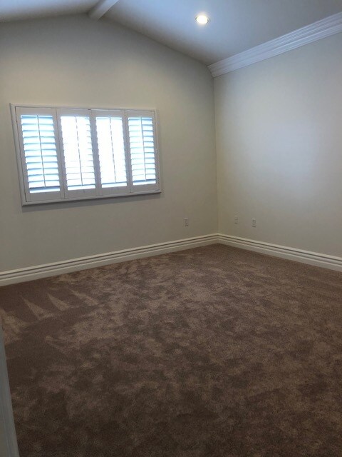 Building Photo - 11582 Moorpark St