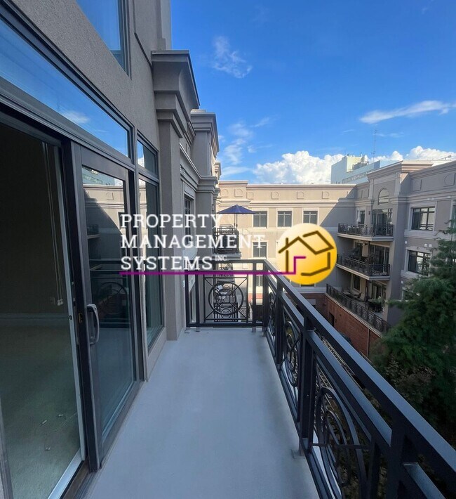 Building Photo - Spacious 2 Bedroom Condo Downtown SLC