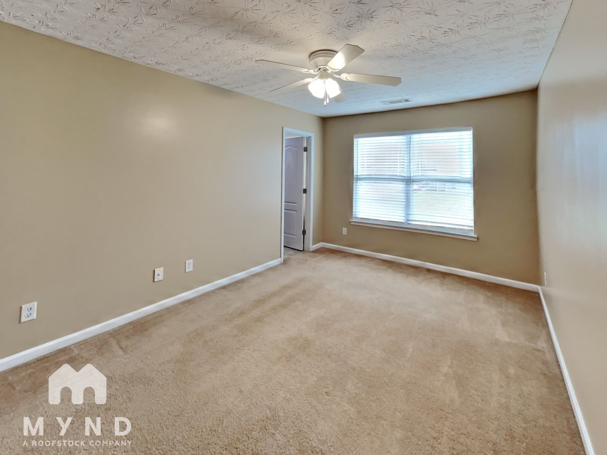 Building Photo - 6204 Ellenwood Dr