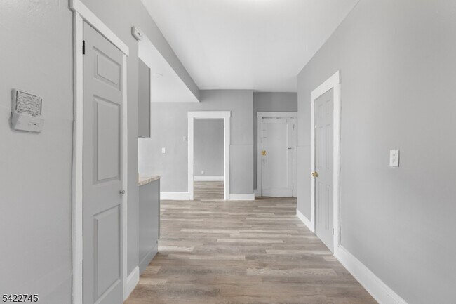 Building Photo - 101 Burgess Pl