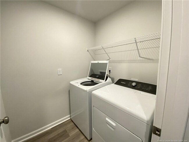 Building Photo - 347 Scottsdale Dr