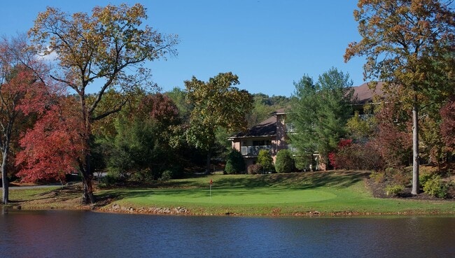 Building Photo - 12C Fairway Rd