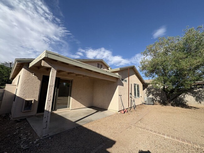 Building Photo - Vail School District 3 bedroom two bath