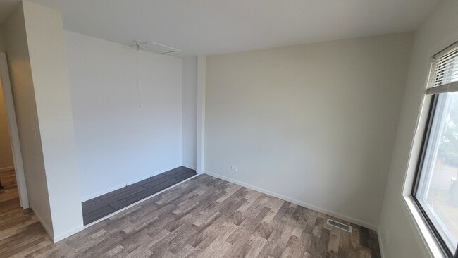 Building Photo - 1426 Bear Flag Dr