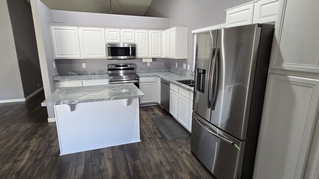 Building Photo - 21535 N 107th Dr