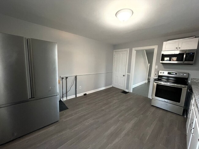 Building Photo - 215-217 Cleveland Avenue