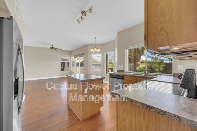 Building Photo - 4636 E White Aster St