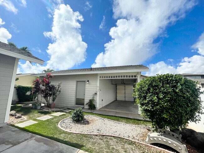 Building Photo - 4 Bd, 3 Ba w/ 3- Car Garage- Available Now in Hoakalei in Ka Makana