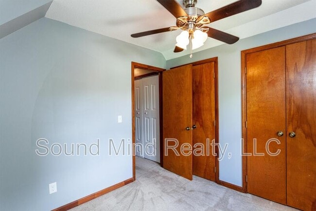 Building Photo - 1012 Windward Psge