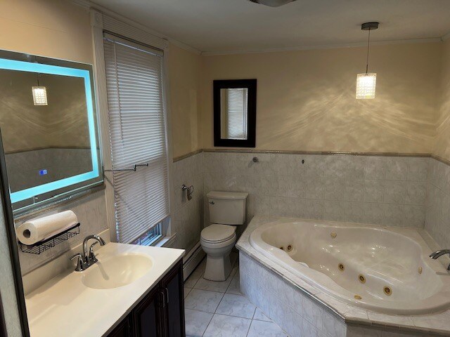 Building Photo - 233 Pleasant St