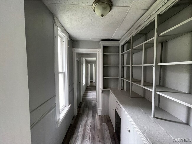 Building Photo - 200 Mackinaw St